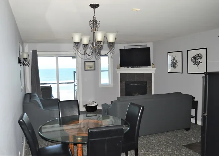 Starfish Manor Oceanfront Hotel